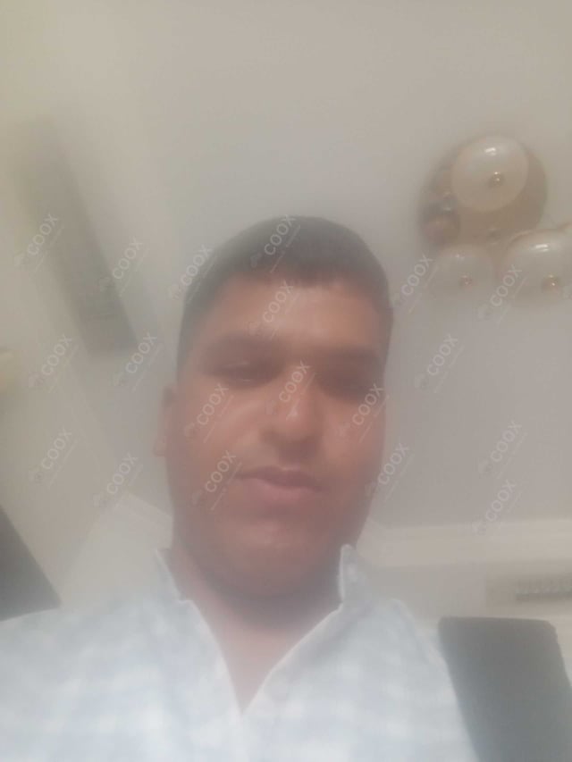 Chef from COOX at bookings. Professional cooks chefs at home