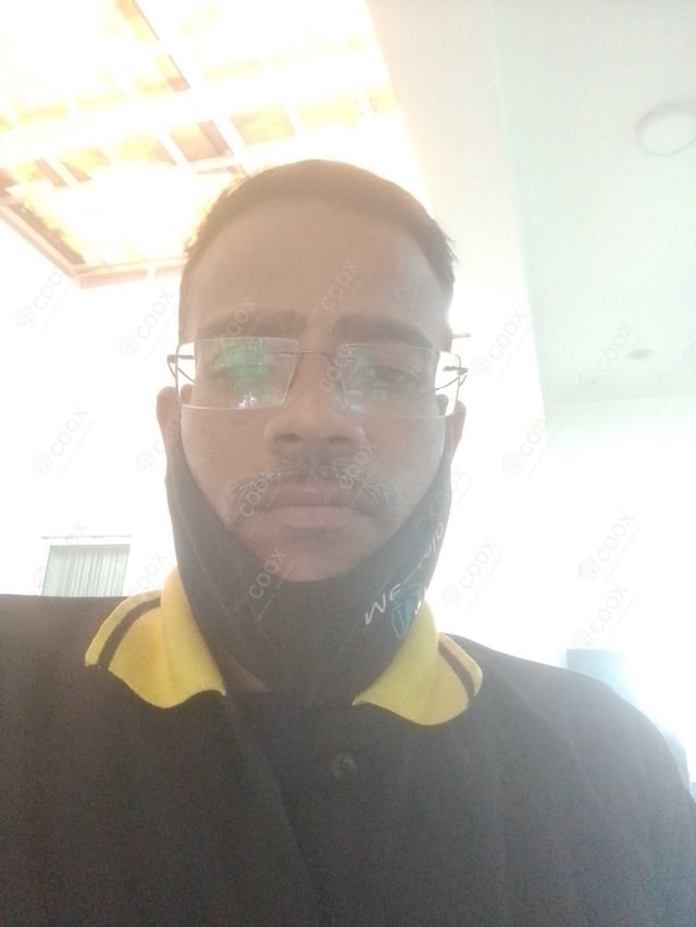 Chef from COOX at bookings. Professional cooks chefs at home