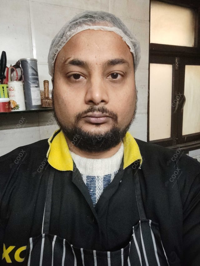 Chef from COOX at bookings. Professional cooks chefs at home