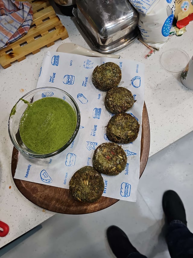 Delicious Hariyali Kebab prepared by COOX