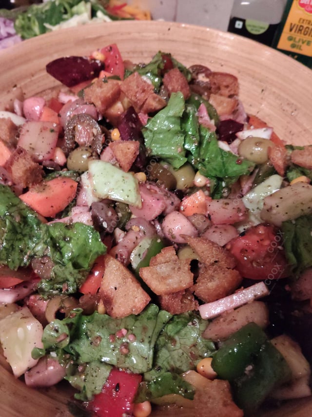 Delicious Fattoush Salad prepared by COOX