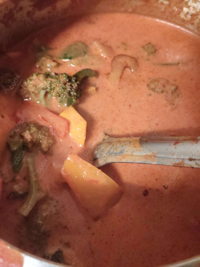 Delicious Red Thai Curry prepared by COOX