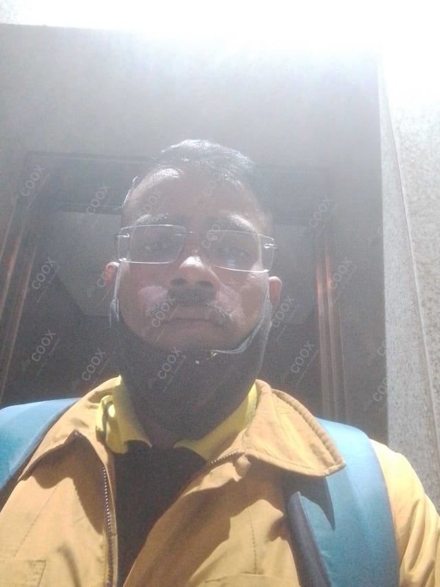 Chef from COOX at bookings. Professional cooks chefs at home