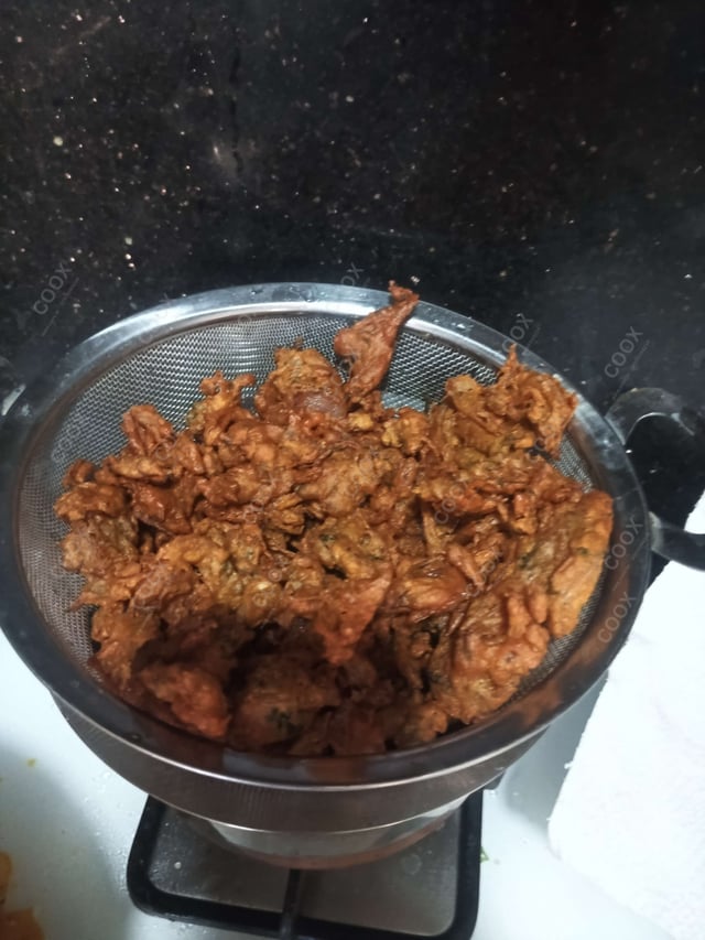 Delicious Mix Pakode prepared by COOX