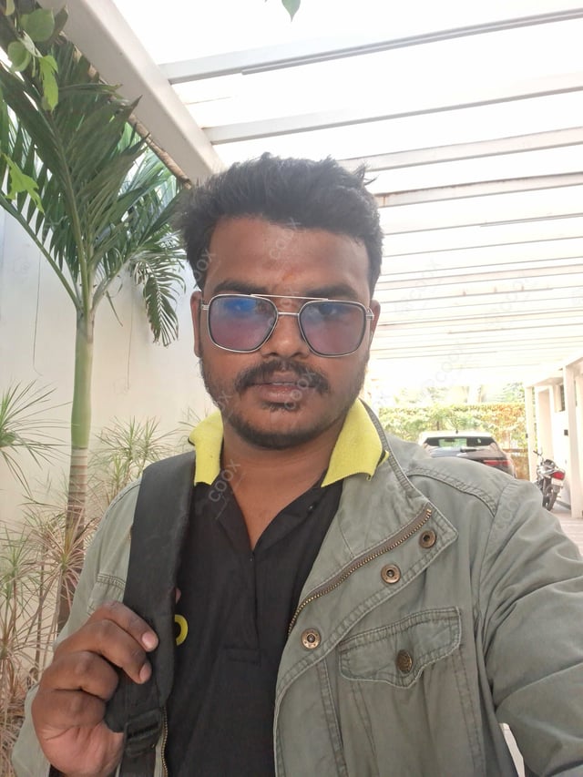 Chef from COOX at bookings. Professional cooks chefs at home