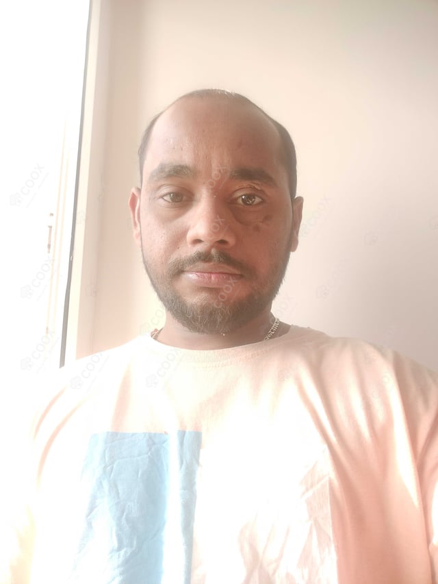 Chef from COOX at bookings. Professional cooks chefs at home