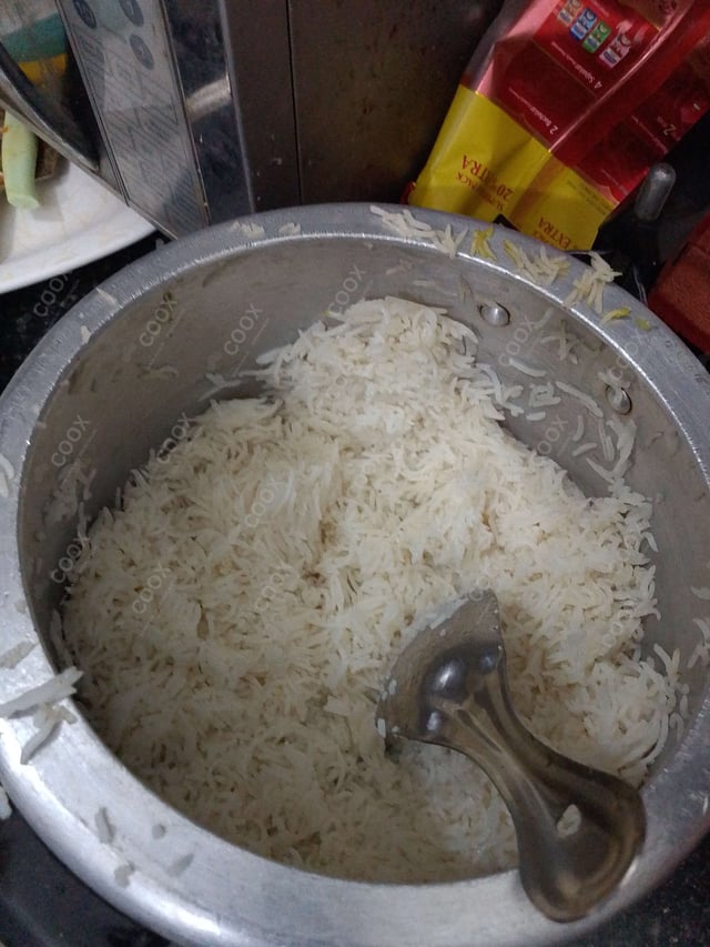 Delicious Steamed Rice prepared by COOX