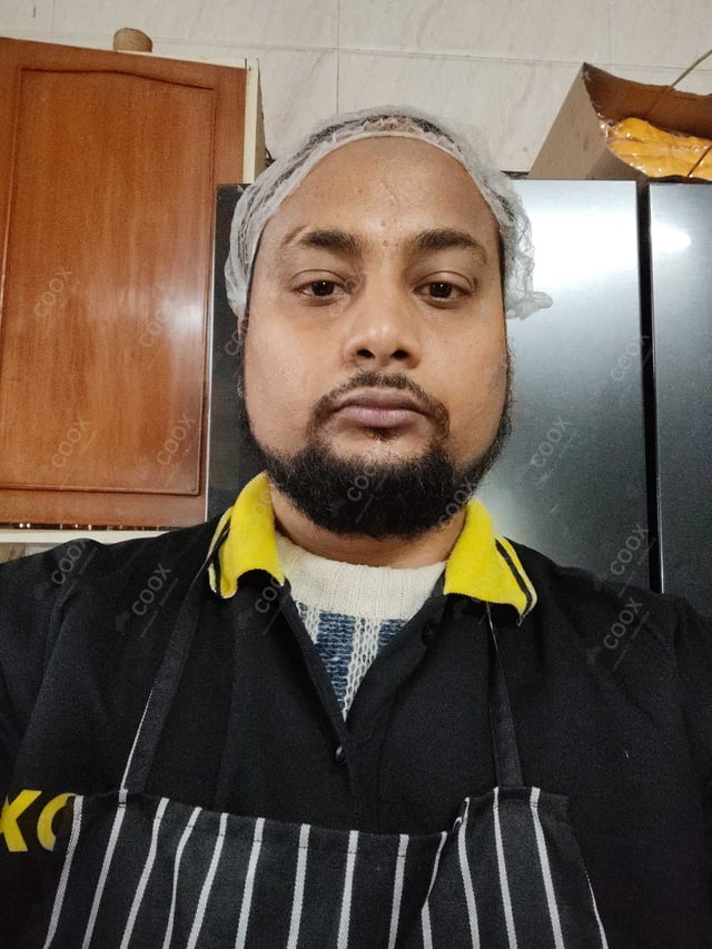 Chef from COOX at bookings. Professional cooks chefs at home