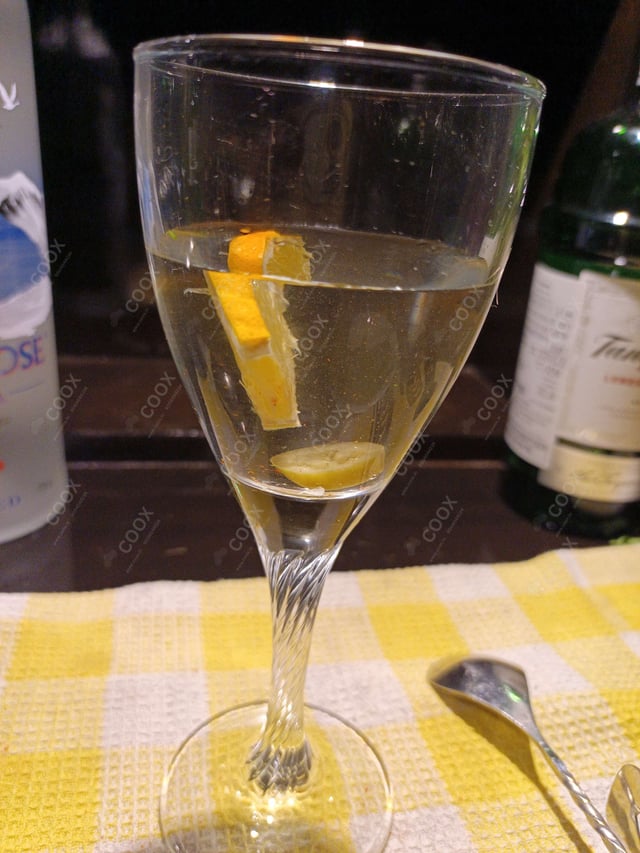 Delicious Whiskey Sour prepared by COOX