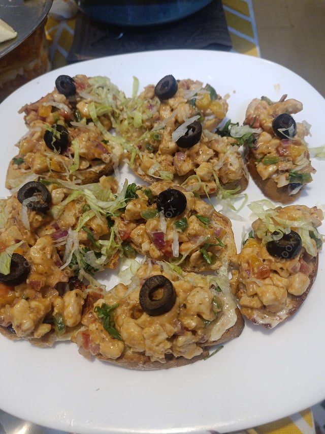 Delicious Chicken Bruschetta prepared by COOX