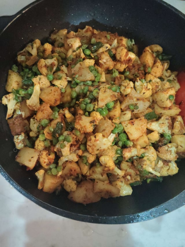 Delicious Aloo Gobhi prepared by COOX