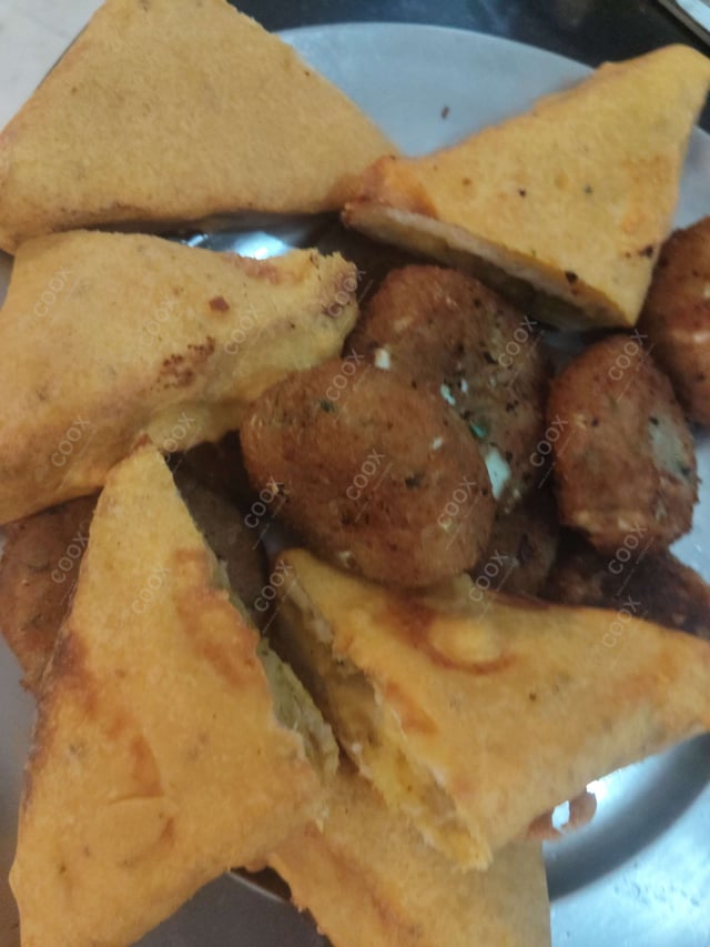 Delicious Bread Pakode prepared by COOX