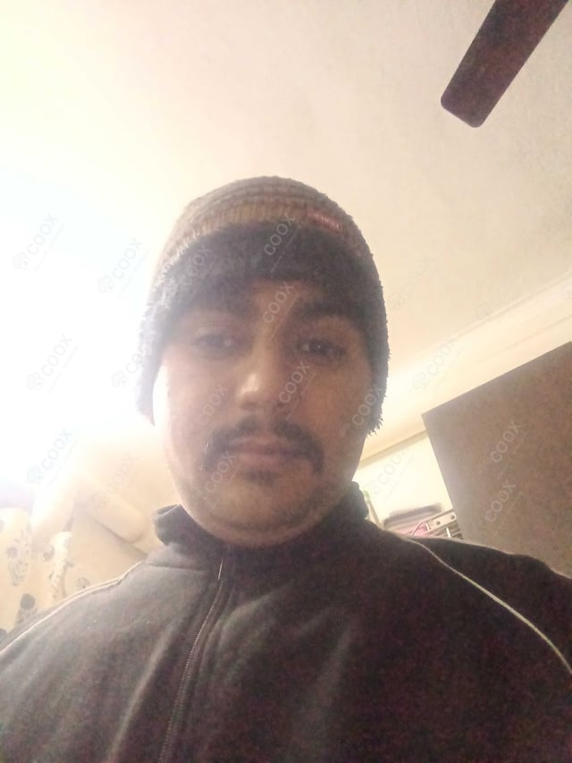 Chef from COOX at bookings. Professional cooks chefs at home