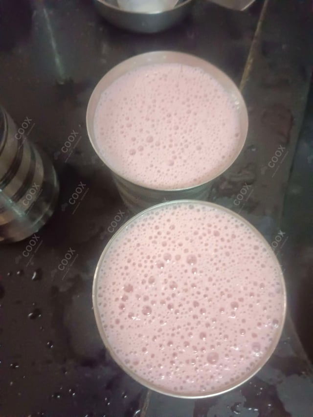 Tasty Strawberry Milkshake cooked by COOX chefs cooks during occasions parties events at home