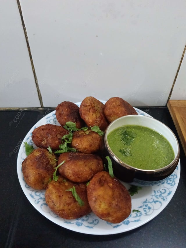 Tasty Aloo Tikki cooked by COOX chefs cooks during occasions parties events at home