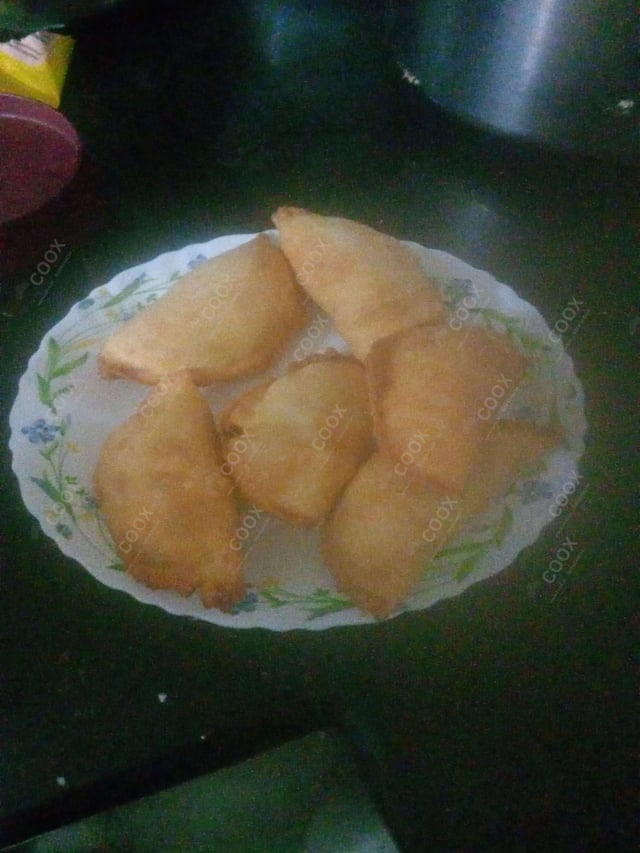 Tasty Veg Empanada cooked by COOX chefs cooks during occasions parties events at home