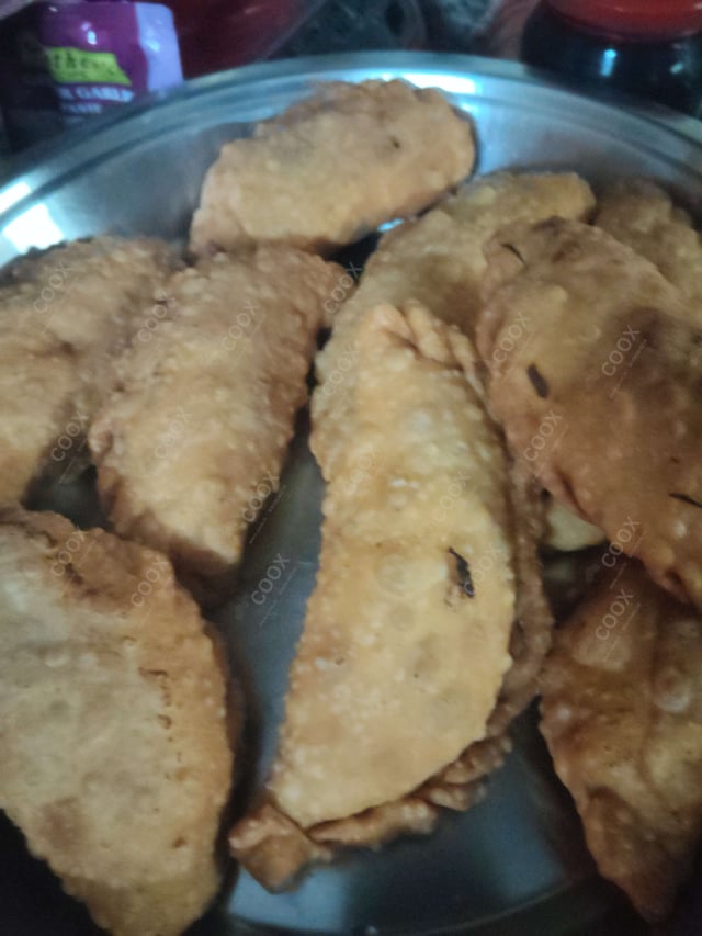 Tasty Veg Empanada cooked by COOX chefs cooks during occasions parties events at home