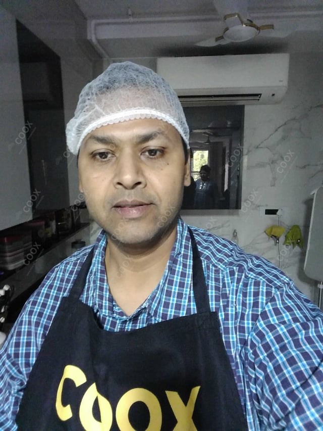 Chef from COOX at bookings. Professional cooks chefs at home