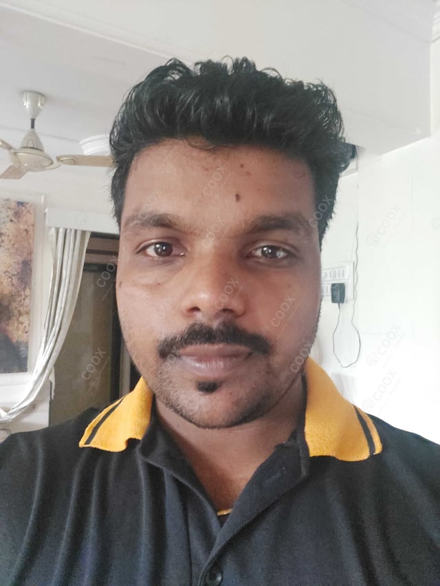 Chef from COOX at bookings. Professional cooks chefs at home