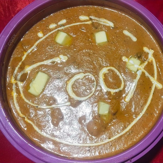 Tasty Butter Chicken cooked by COOX chefs cooks during occasions parties events at home
