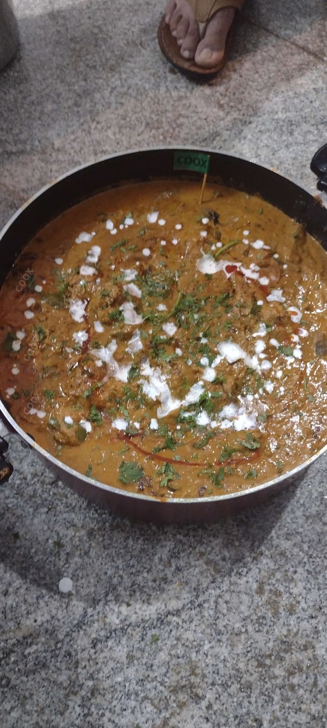 Tasty Kadhai Chicken cooked by COOX chefs cooks during occasions parties events at home