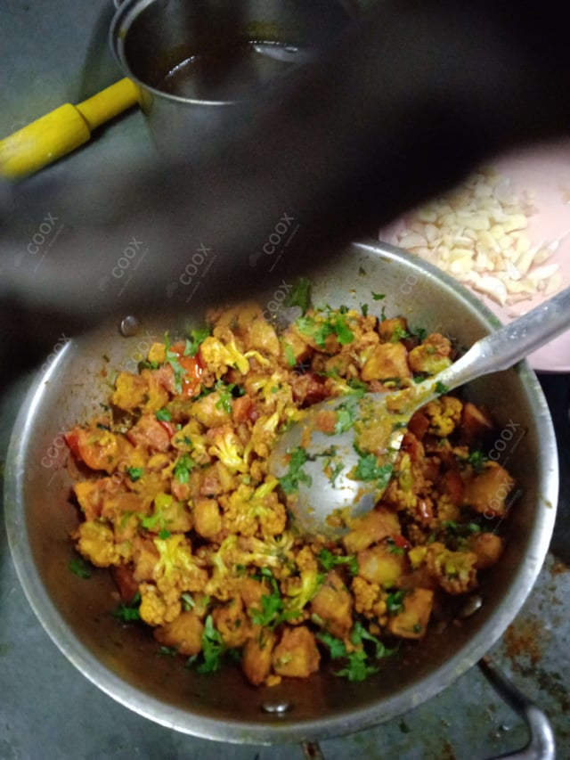 Delicious Aloo Gobhi prepared by COOX