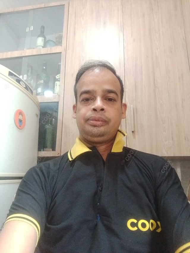 Chef from COOX at bookings. Professional cooks chefs at home