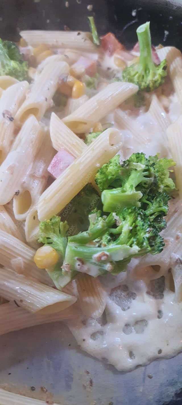 Delicious Pasta in White Sauce prepared by COOX