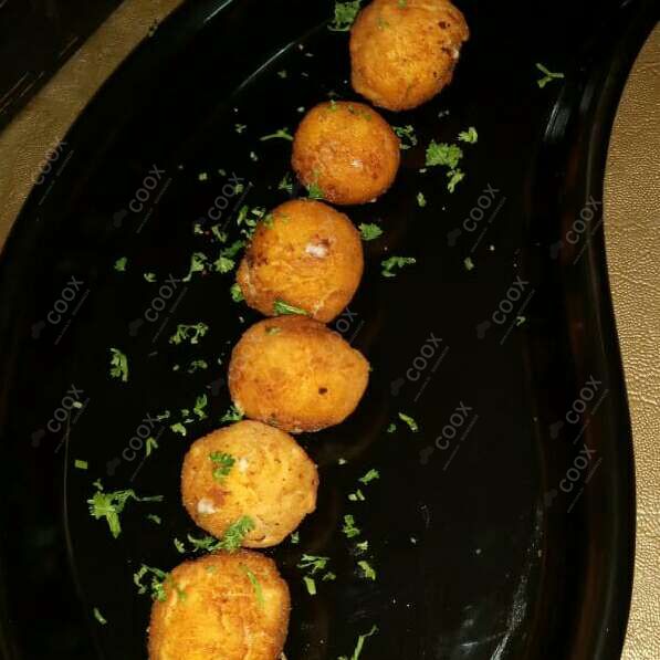 Tasty Fried Cheese Balls cooked by COOX chefs cooks during occasions parties events at home