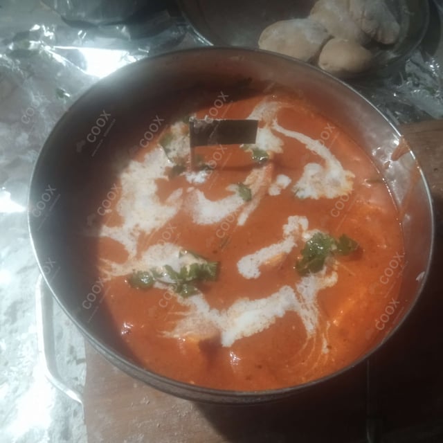 Tasty Shahi Paneer cooked by COOX chefs cooks during occasions parties events at home