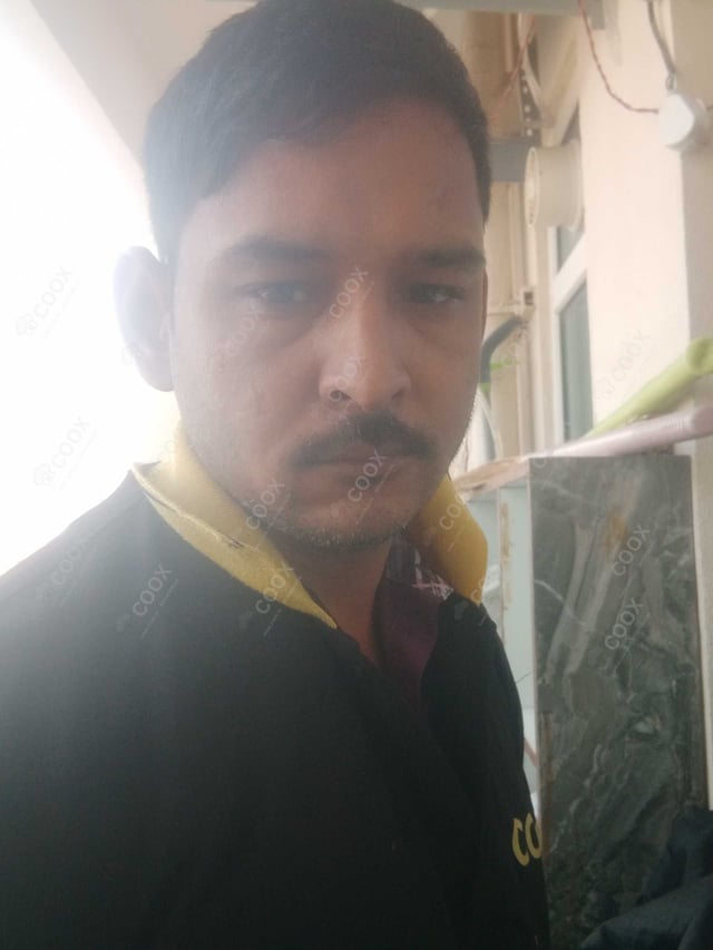 Chef from COOX at bookings. Professional cooks chefs at home