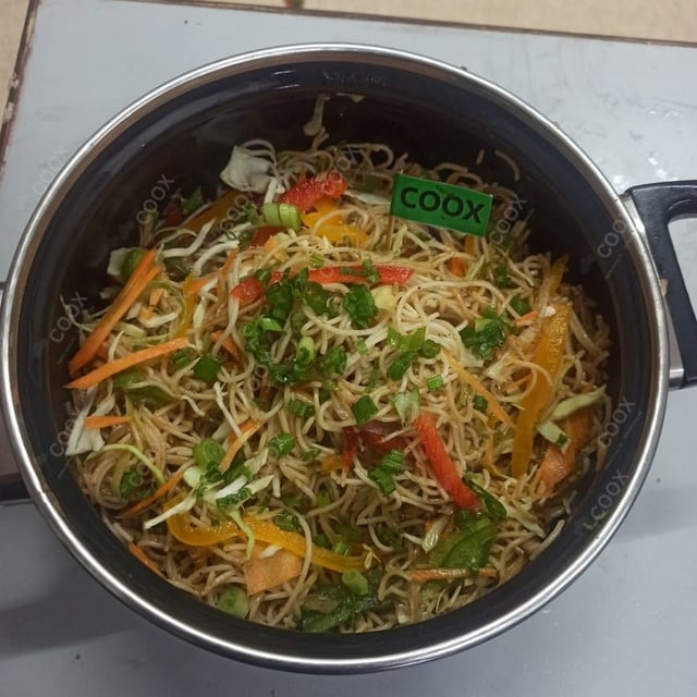 Tasty Veg Hakka Noodles cooked by COOX chefs cooks during occasions parties events at home