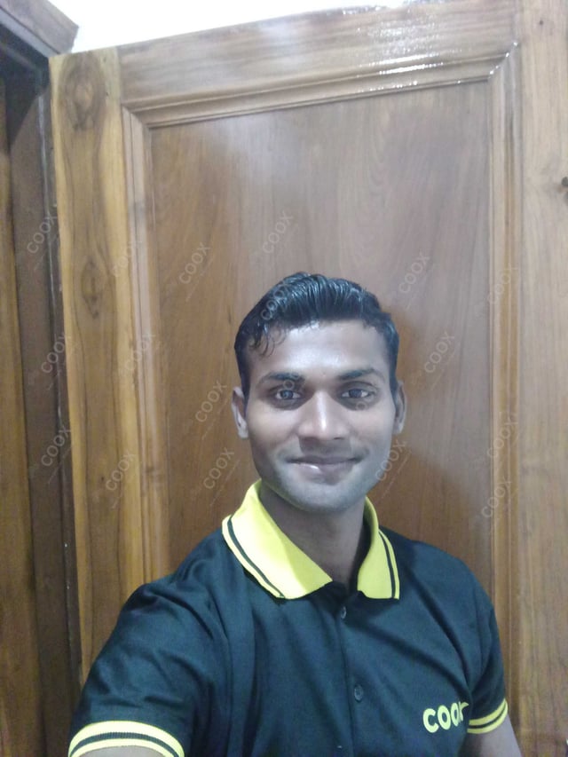 Chef from COOX at bookings. Professional cooks chefs at home