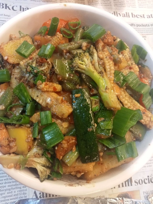 Tasty Vegetable Stir Fry cooked by COOX chefs cooks during occasions parties events at home