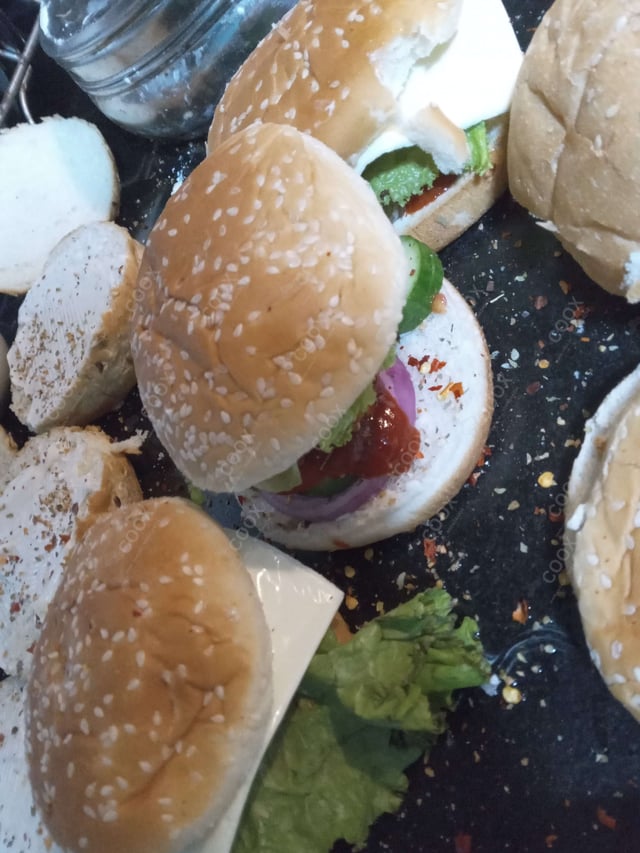 Tasty Lamb Burgers cooked by COOX chefs cooks during occasions parties events at home