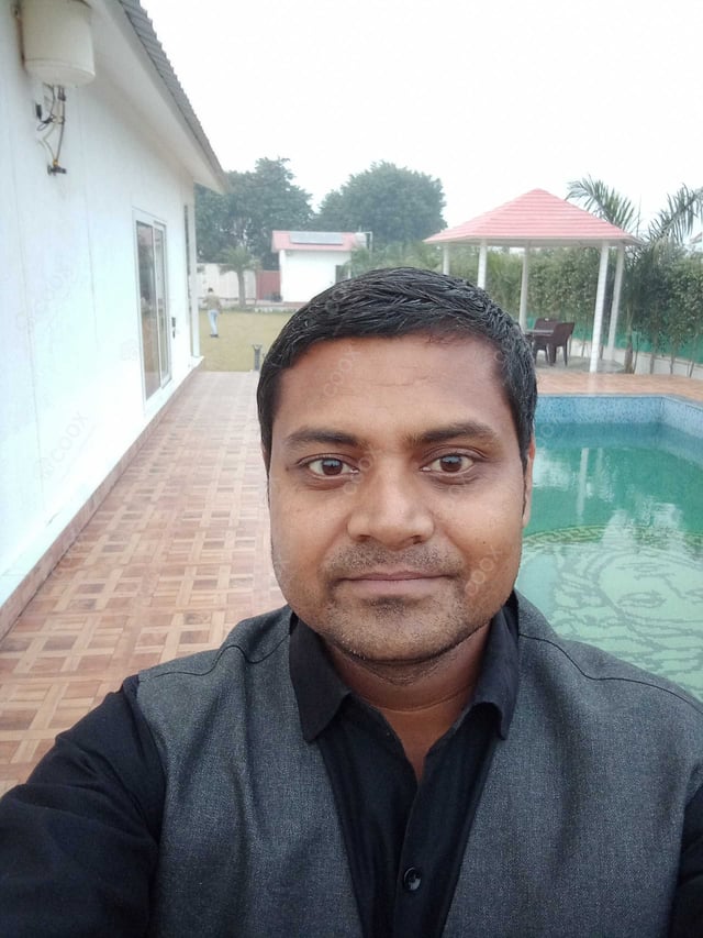 Chef from COOX at bookings. Professional cooks chefs at home