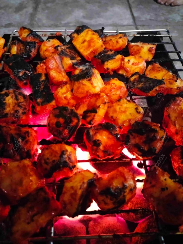 Tasty Tandoori Aloo cooked by COOX chefs cooks during occasions parties events at home