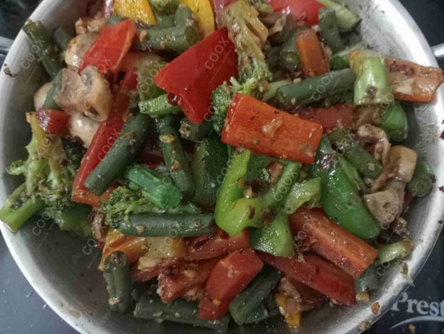Tasty Vegetable Stir Fry cooked by COOX chefs cooks during occasions parties events at home