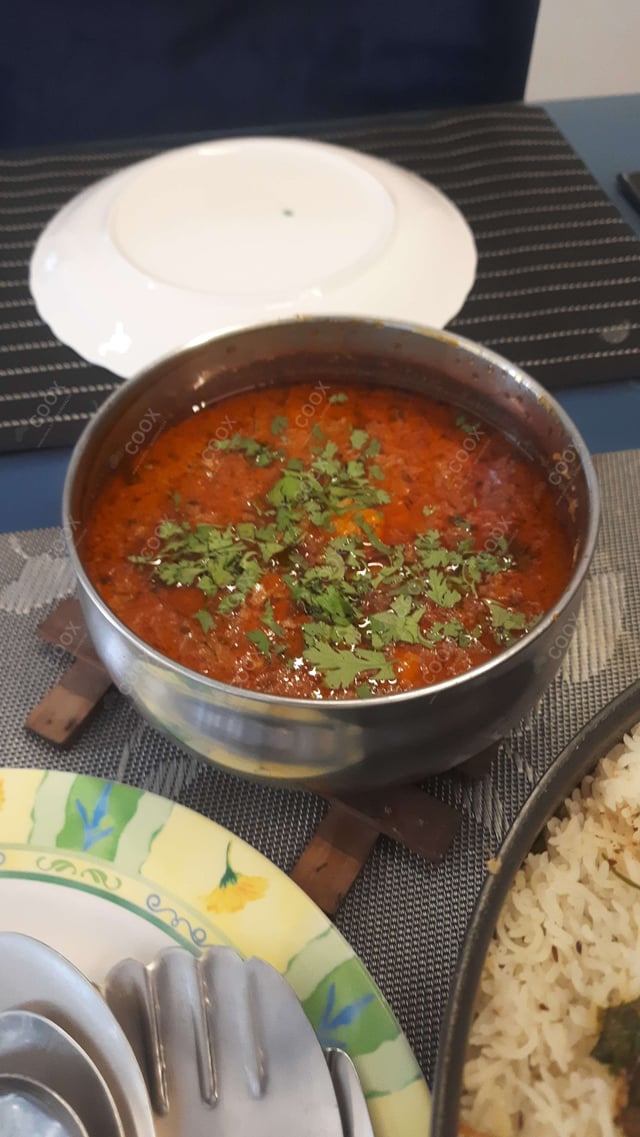 Tasty Prawn Curry cooked by COOX chefs cooks during occasions parties events at home