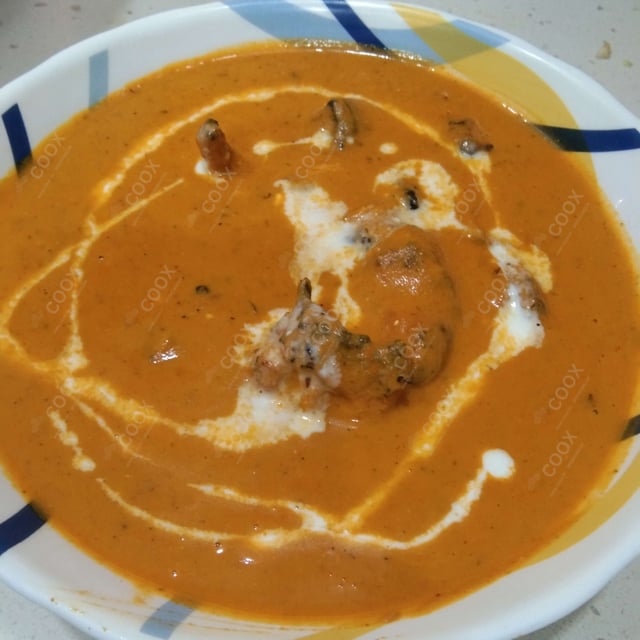 Tasty Butter Chicken cooked by COOX chefs cooks during occasions parties events at home