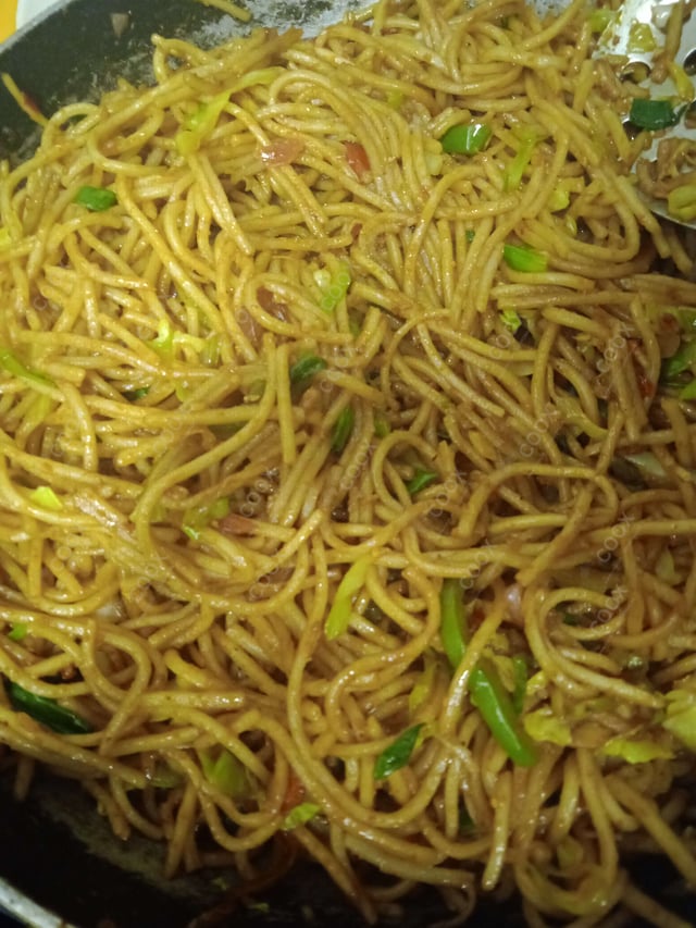 Delicious Veg Hakka Noodles prepared by COOX