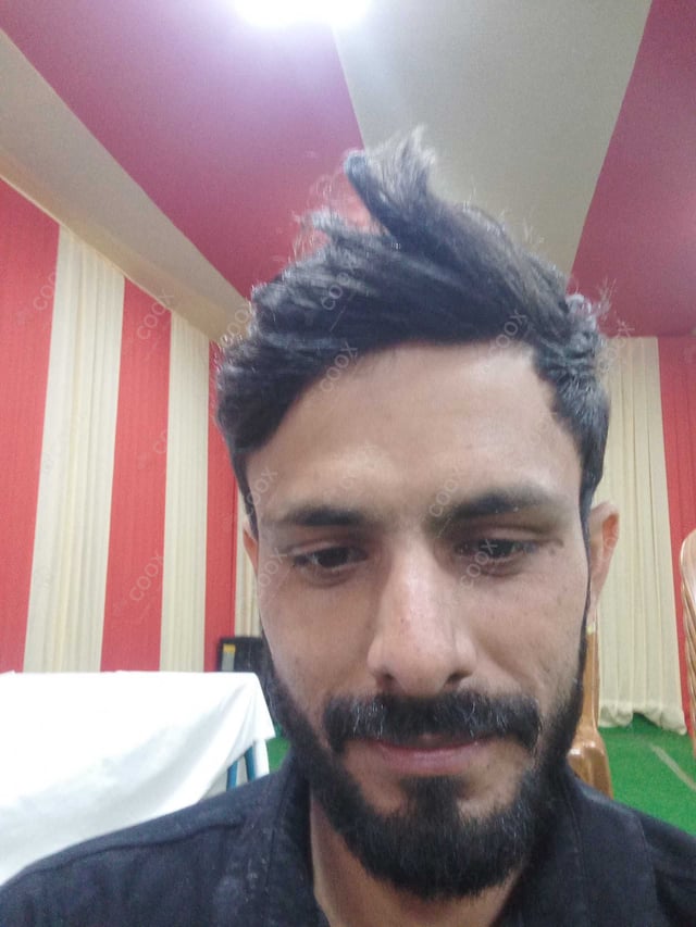 Chef from COOX at bookings. Professional cooks chefs at home