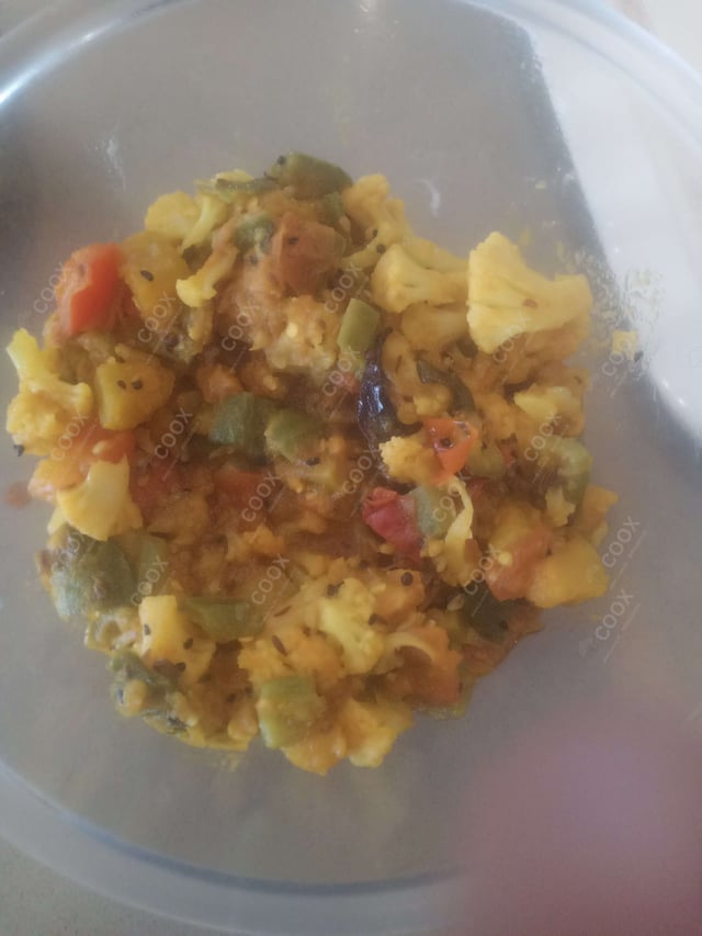 Tasty Any 3 Main Course Dishes cooked by COOX chefs cooks during occasions parties events at home