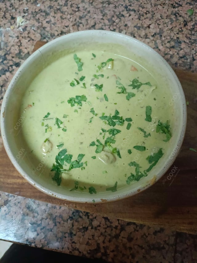 Tasty Green Thai Chicken Curry cooked by COOX chefs cooks during occasions parties events at home