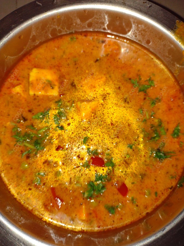 Delicious Matar Paneer prepared by COOX