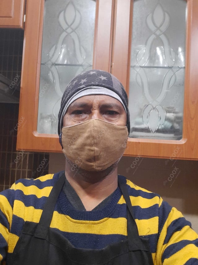 Chef from COOX at bookings. Professional cooks chefs at home