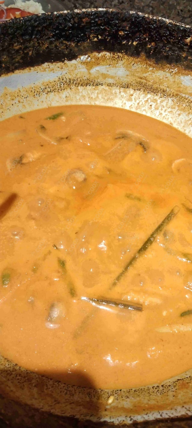 Tasty Red Thai Curry cooked by COOX chefs cooks during occasions parties events at home