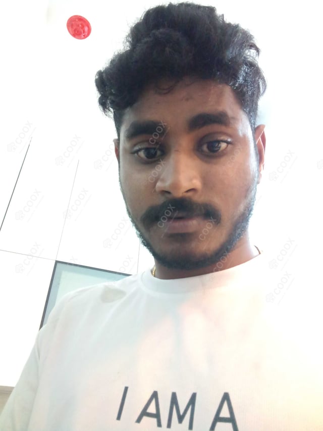 Chef from COOX at bookings. Professional cooks chefs at home