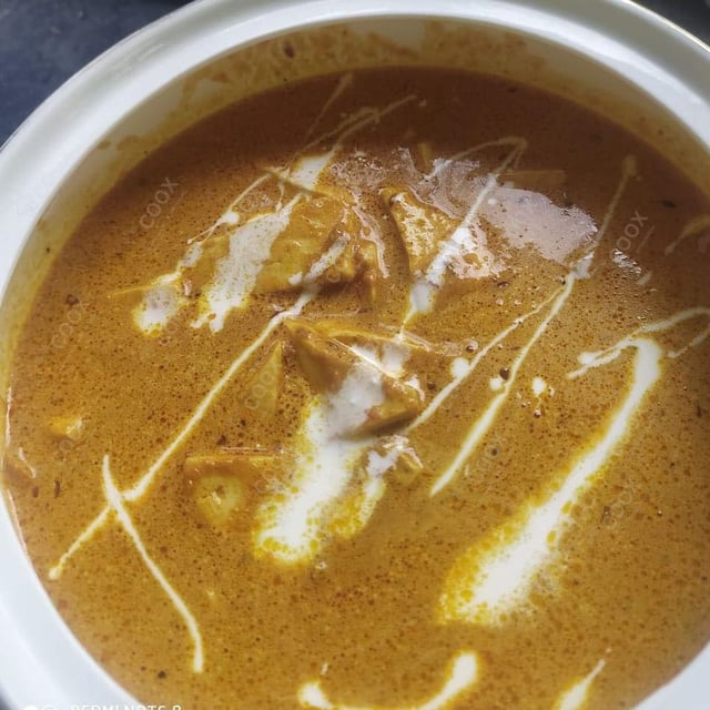 Tasty Paneer Lababdar cooked by COOX chefs cooks during occasions parties events at home