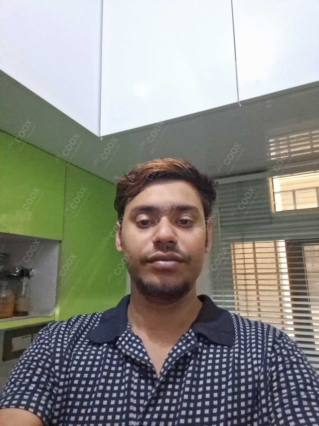 Chef from COOX at bookings. Professional cooks chefs at home